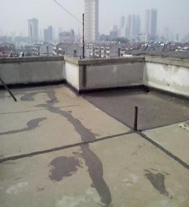 离石漏水维修 楼顶漏水是什么原因，楼顶漏水维修方法是什么?